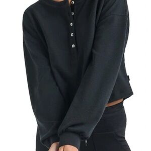 Travis Mathew casual acquaintance Henley Top